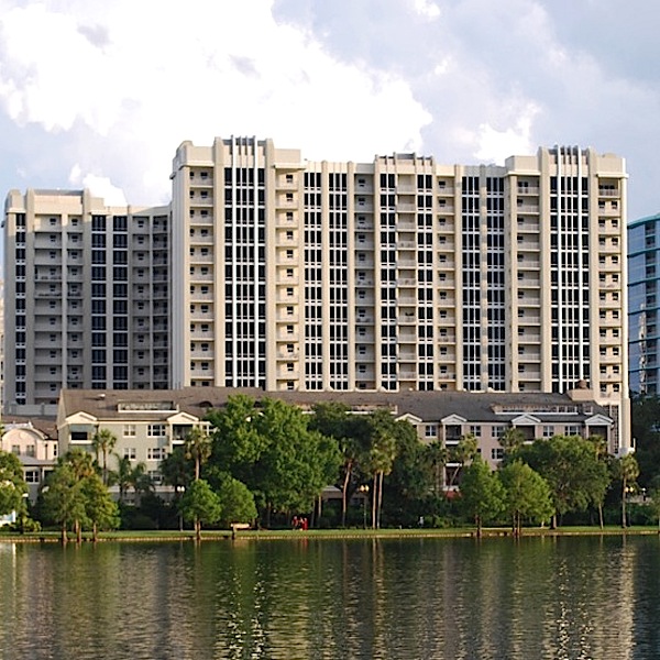 The Paramount Condominium Condo Metropolis